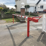 Manually operated carpark boom barrier