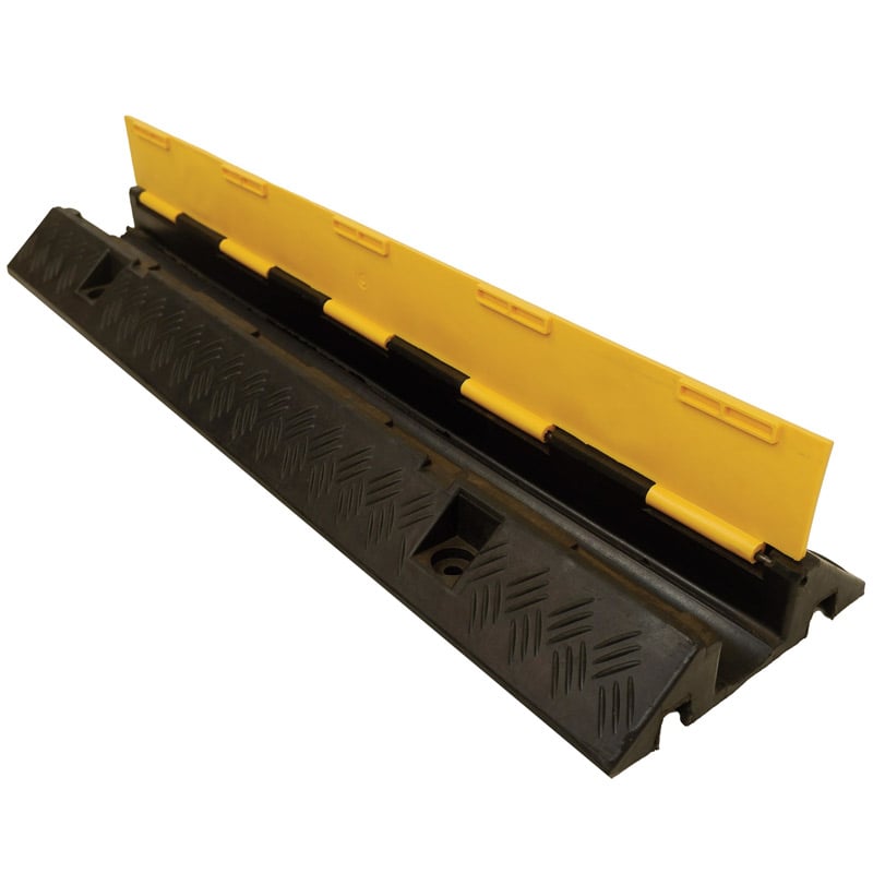 Cable protection ramp with hinged lid