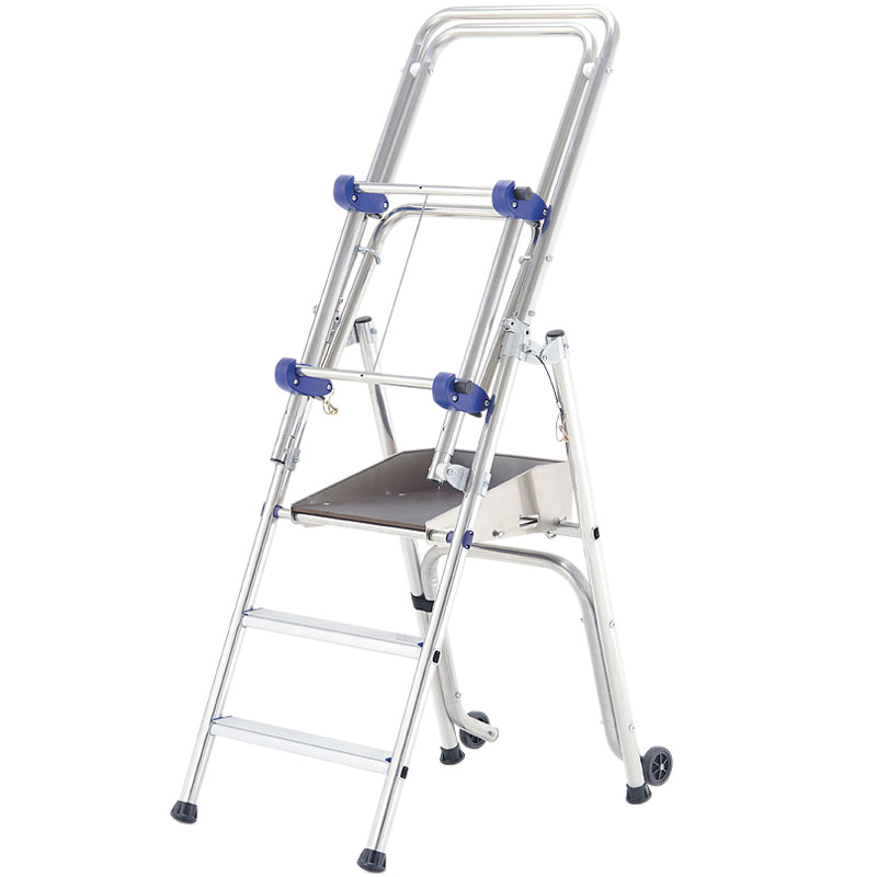 3 tread podium with wheels