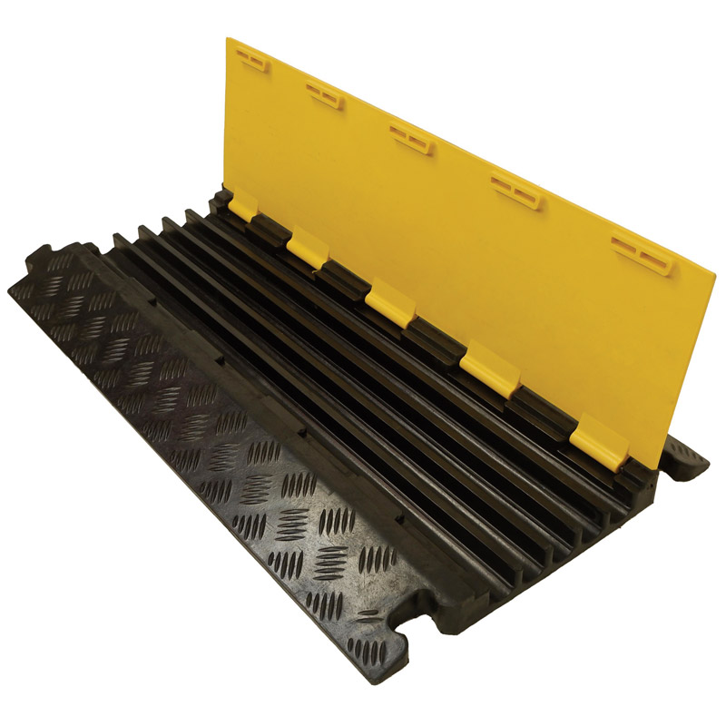 5 channel cable ramp with hinged lid