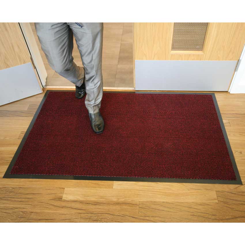 Red Vyna Plush Entrance Mats