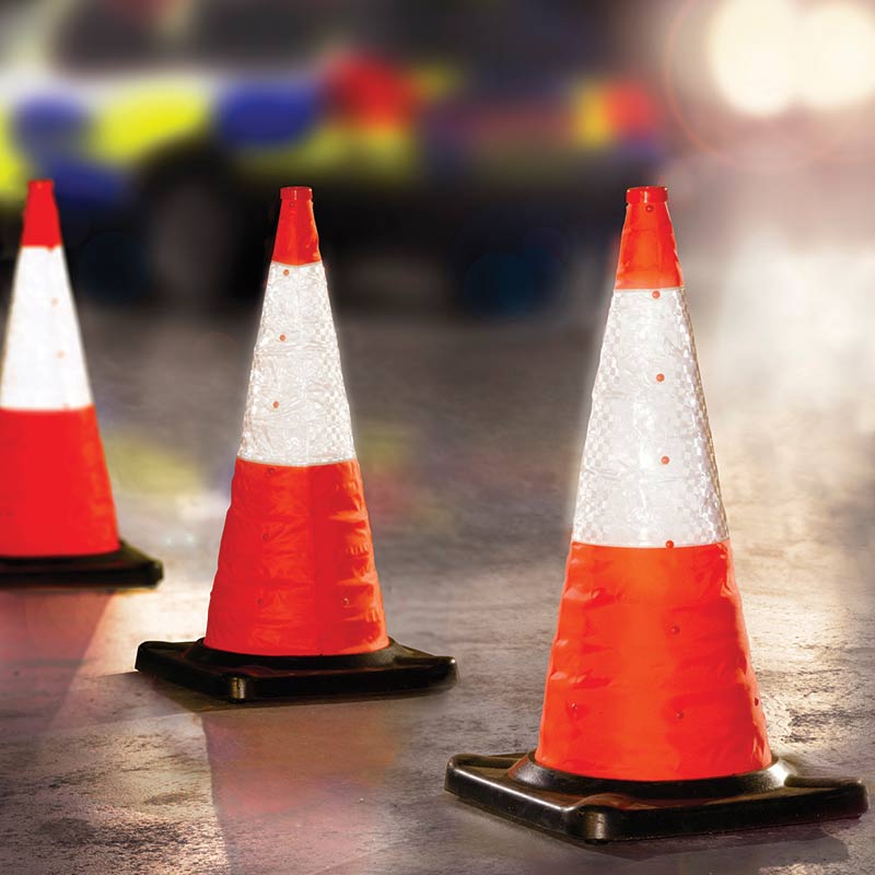 Collapsible traffic cone with prismatic reflective conical section