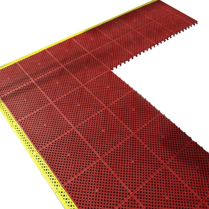 Kumfi interlocking duckboard tile - ruby red