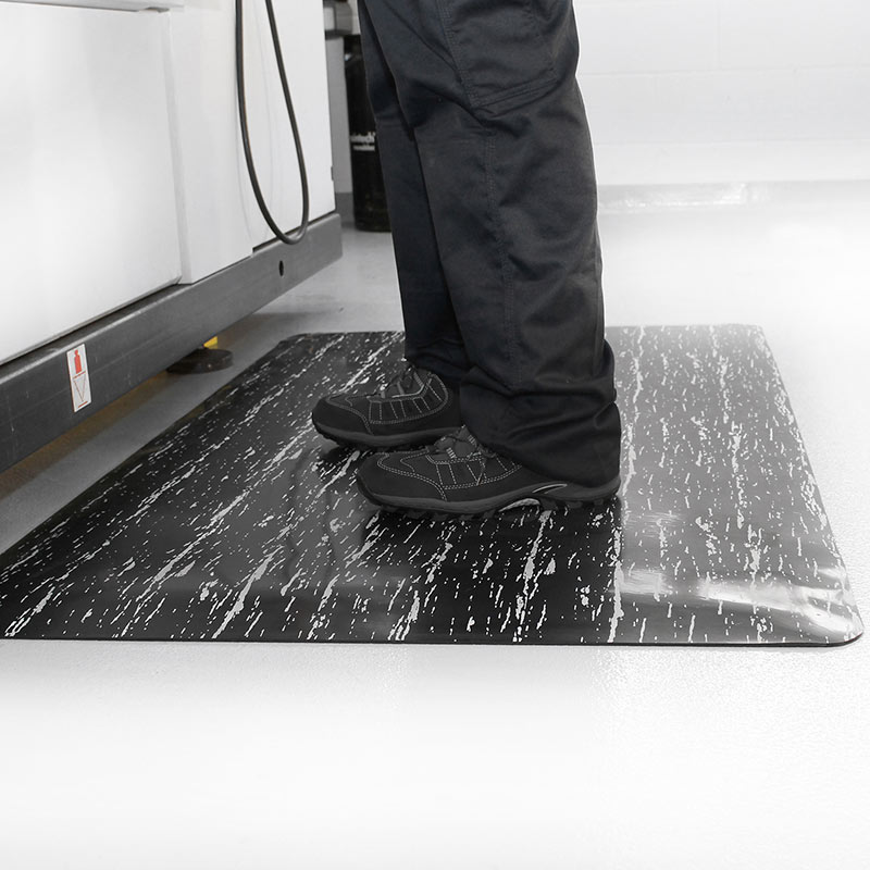 Marble-effect anti-fatigue mat