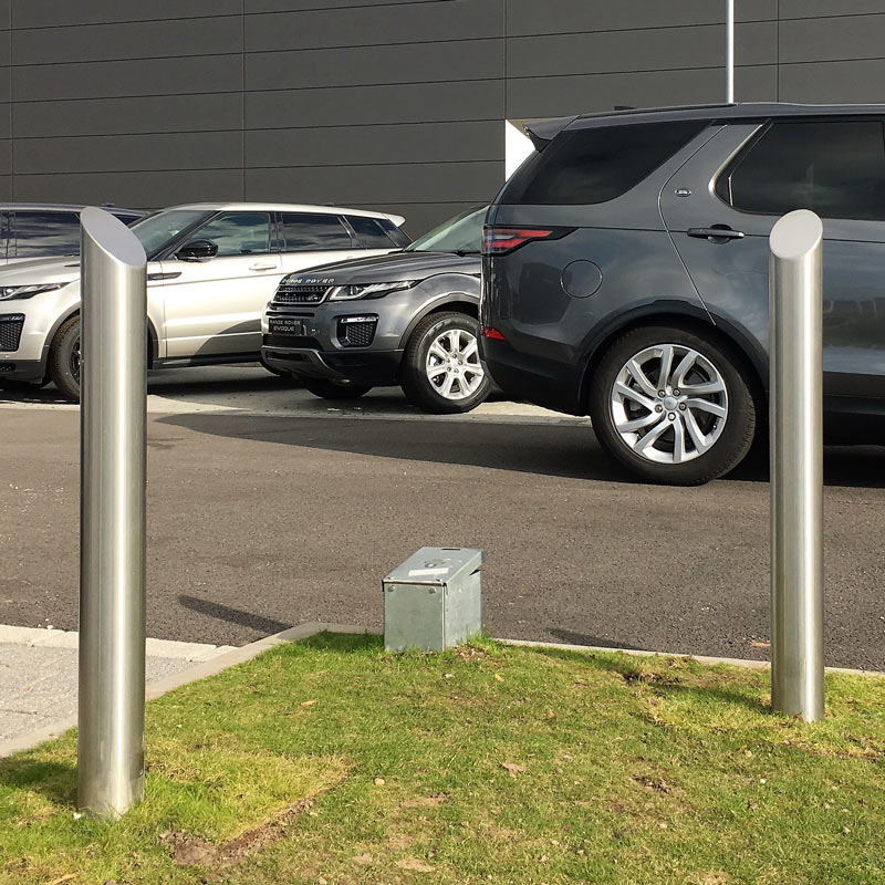 Mitre-top stainless steel bollard