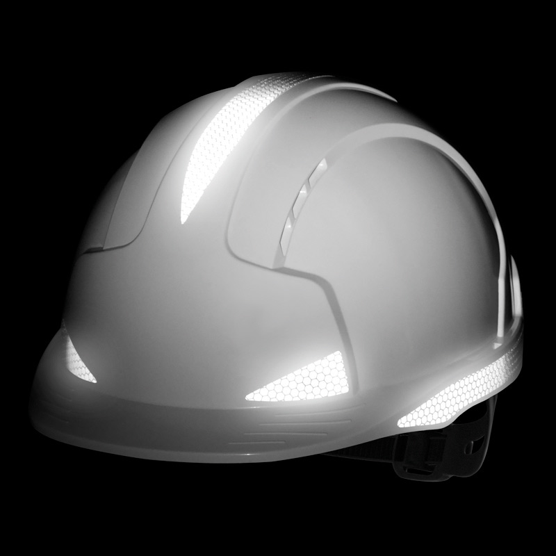 Reflective safety helmet for excellent visibility in the dark