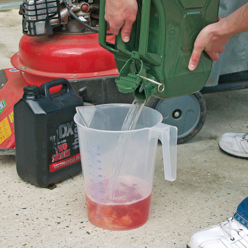 Sealey 5L measuring jug used for mixing fuel