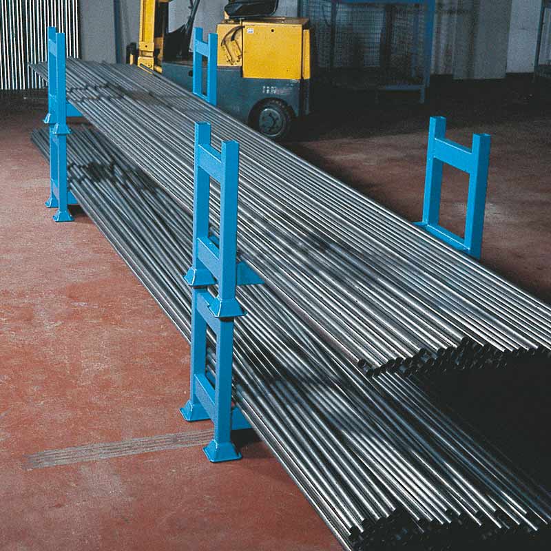 Steel post pallets in use