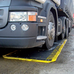 Heavy goods vehicle traffic disinfectant mat