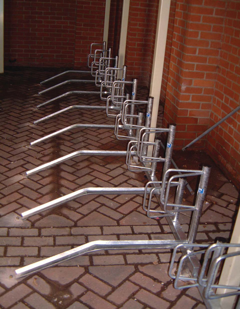 Single Sided Bike Rack Rail Mount, Alternate Ramps per Bike - Flanged