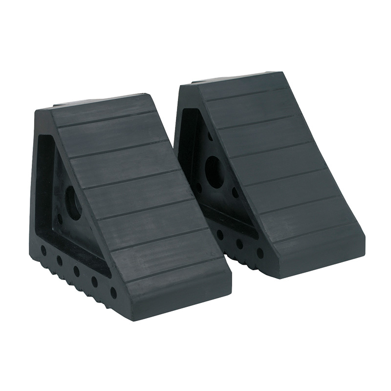 Rubber wheel chocks for cars and vans up to 4 tonnes